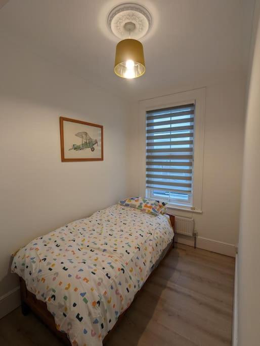 Spacious First Floor Family Flat, Sea View توركواي المظهر الخارجي الصورة