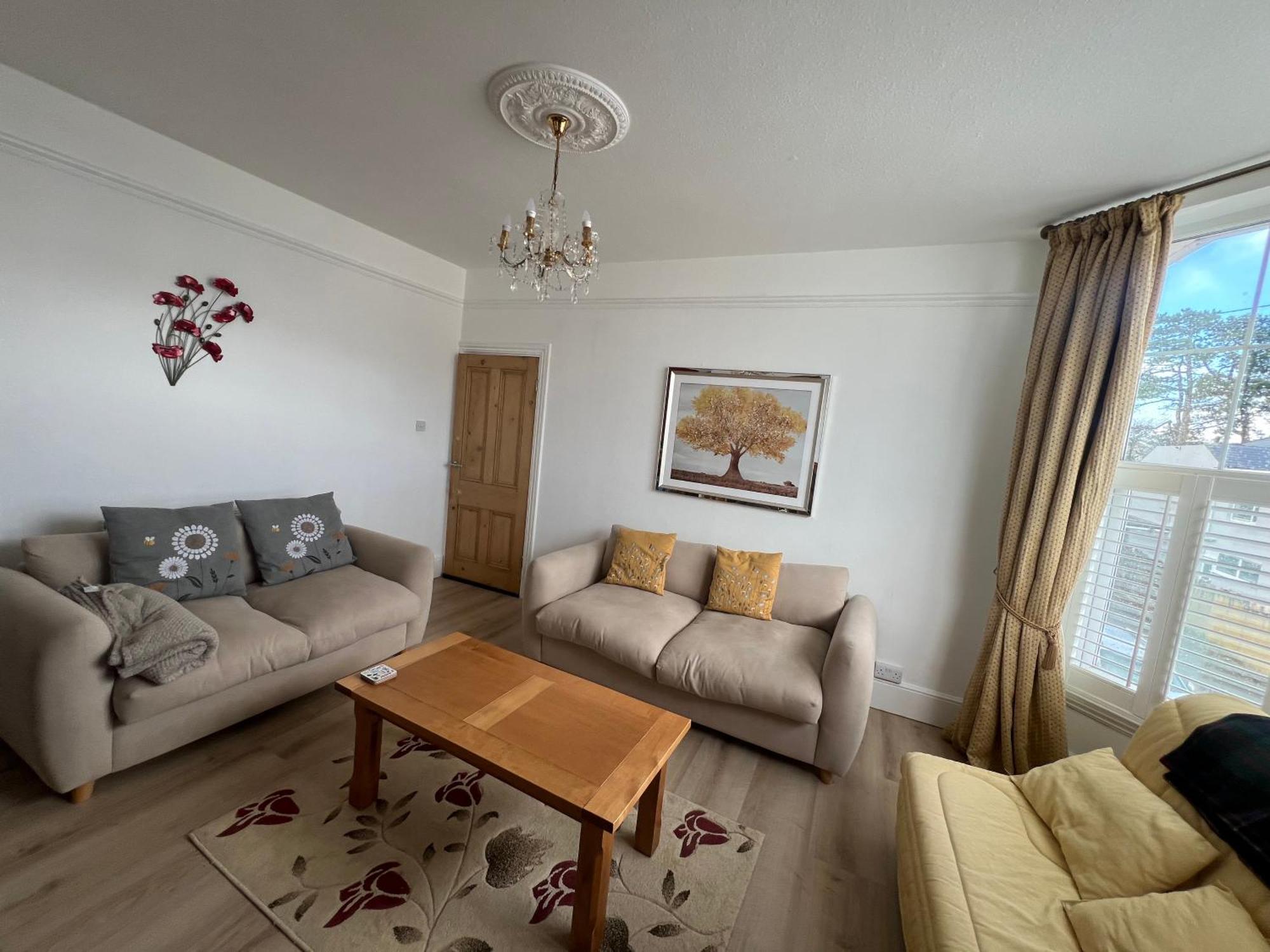 Spacious First Floor Family Flat, Sea View توركواي المظهر الخارجي الصورة